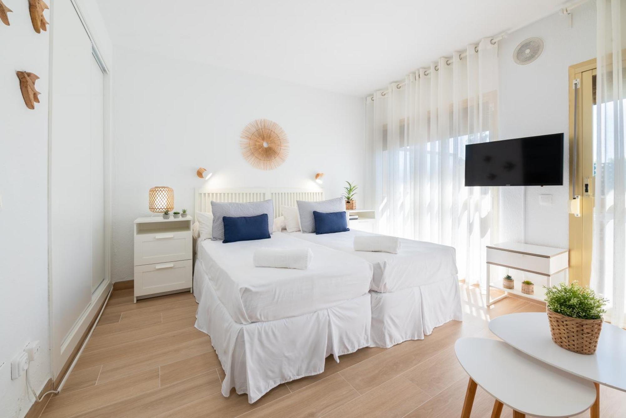 Oleholidays 1106 Romana Playa Primera Linea Playa Marbella Exterior photo